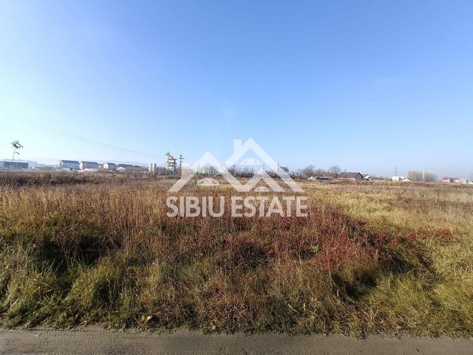 Teren intravilan arabil de vânzare – Sibiu, Strada Henry Coandă - Poză 1