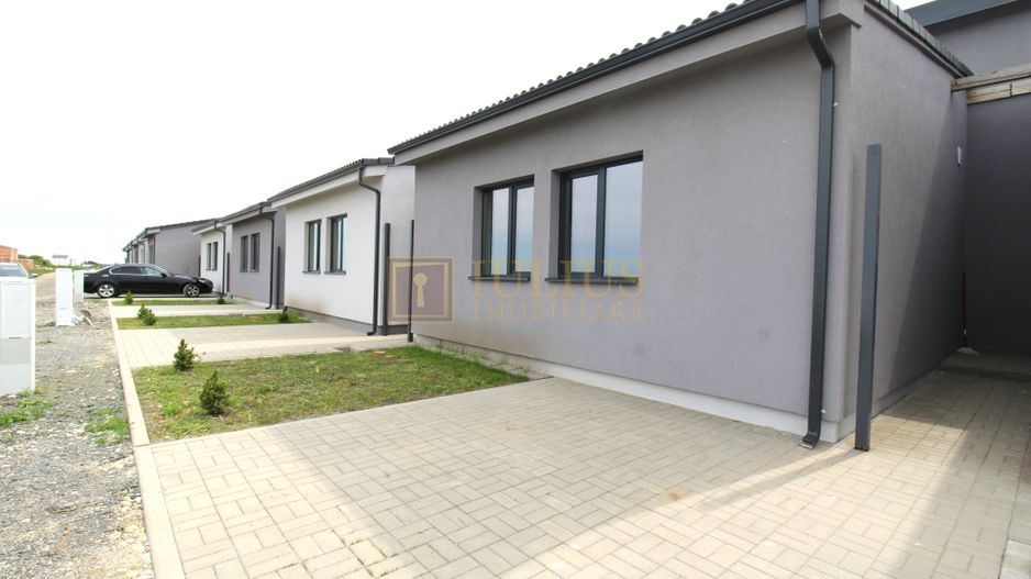 Zona Metro 2, 3 camere, prima inchiriere, pet-friendly - Poză 1