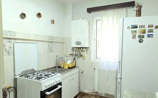 Apartament cu 3 camere, etaj 3, mobilat și utilat, zona DONICI; - Poză 5
