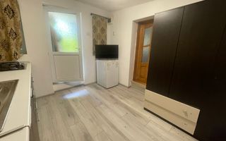 Casa de inchiriat, Micro 17  - curte spatioasa, loc de parcare - Poză 3