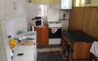 Casă cu teren generos în Andrei Mureșanu - Poză 5