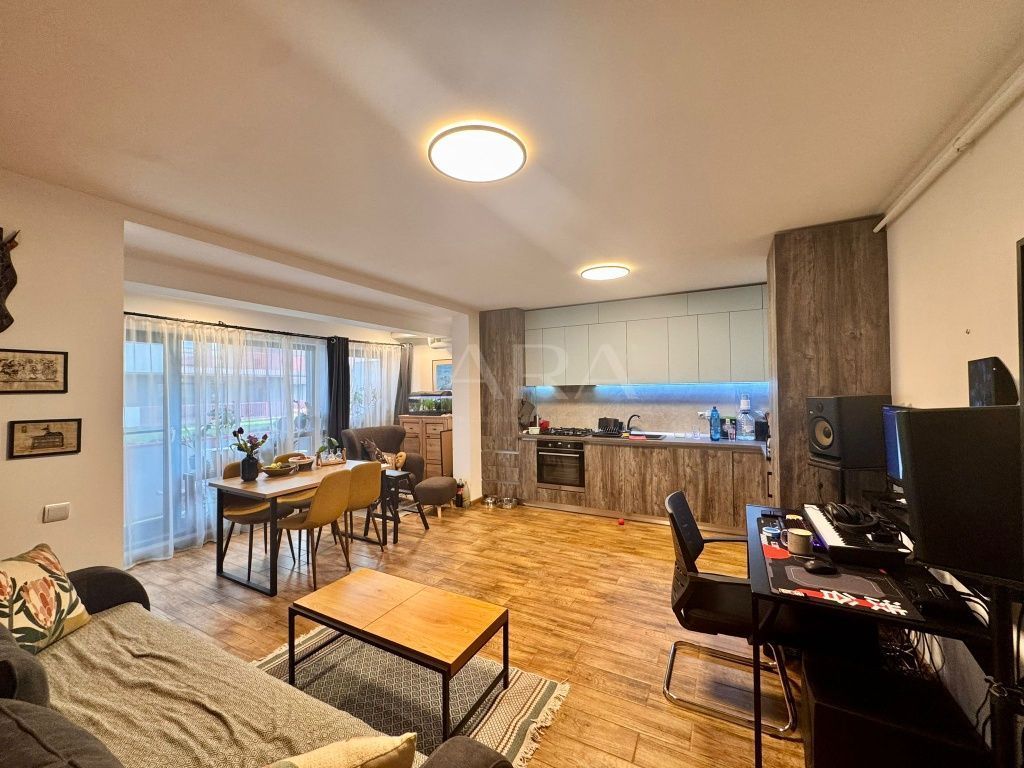 Apartament 2 camere cu terasă, zona VIVO - Poză 3