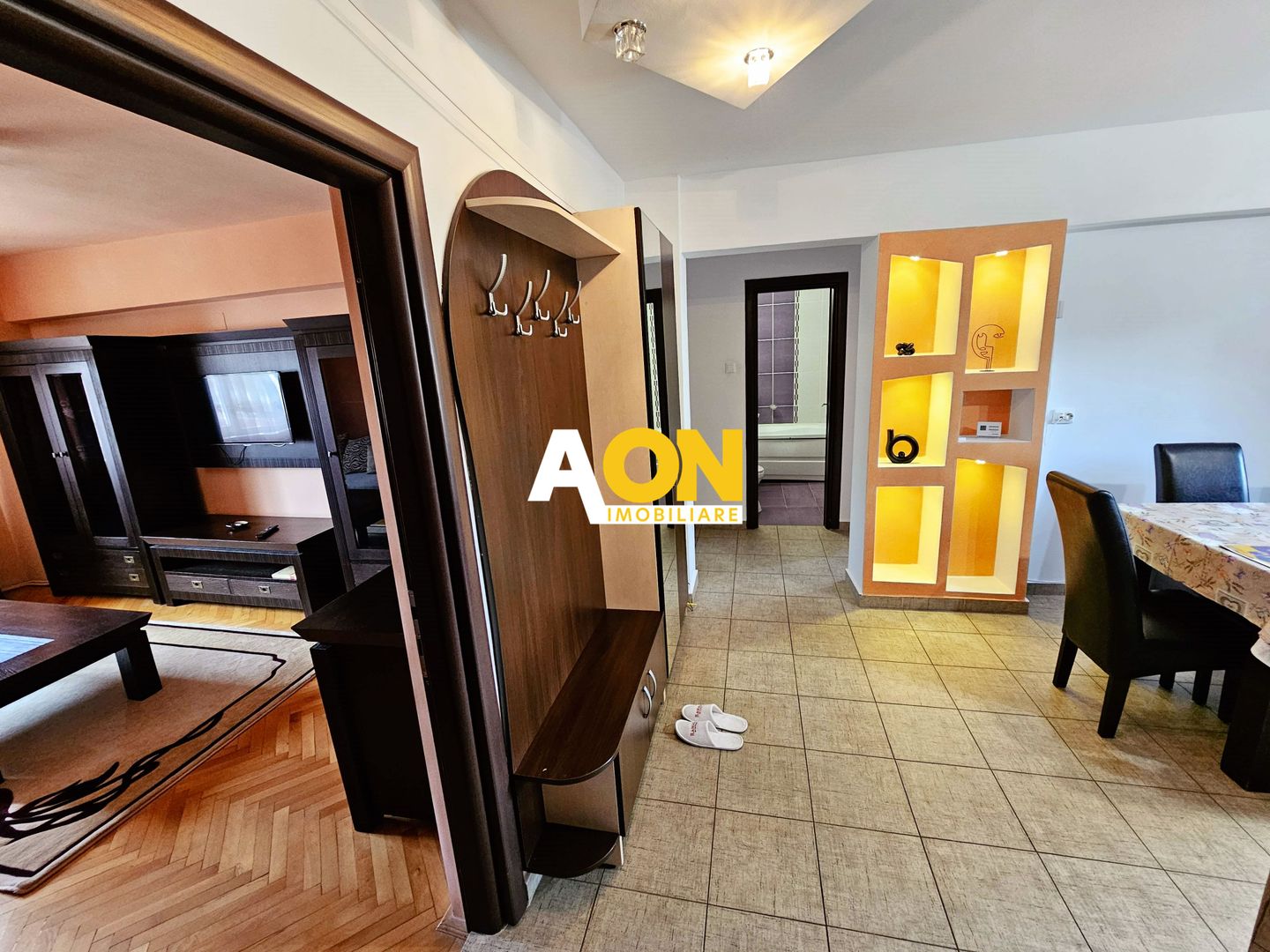 Apartament 3 camere decomandat, etaj 2, ultracentral, zona Primarie - Poză 3