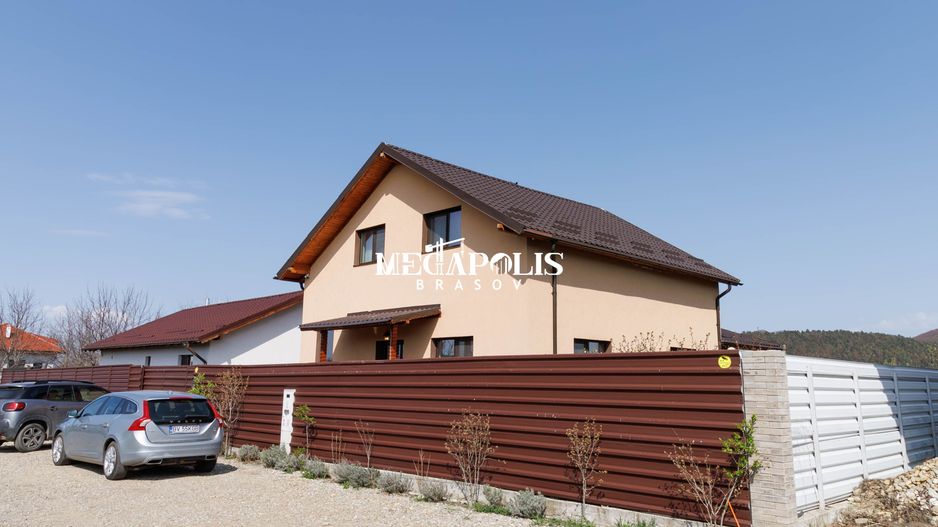 Casă spațioasă 4 dormitoare Sânpetru, 500 mp teren, mobilată complet - Poză 12