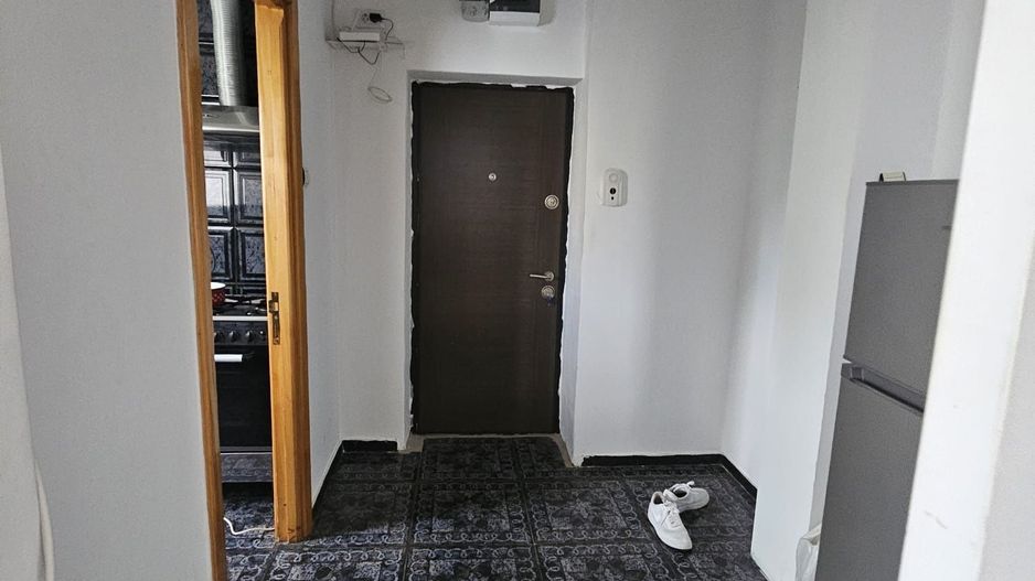 Apartament 2 camere in Rovine - Poză 5