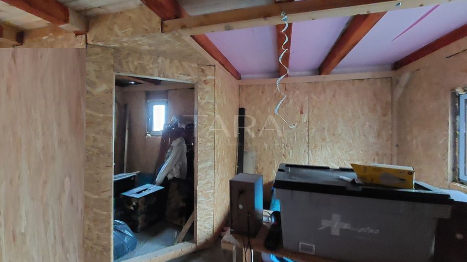 Casa de vanzare in Campenesti. - Poză 2