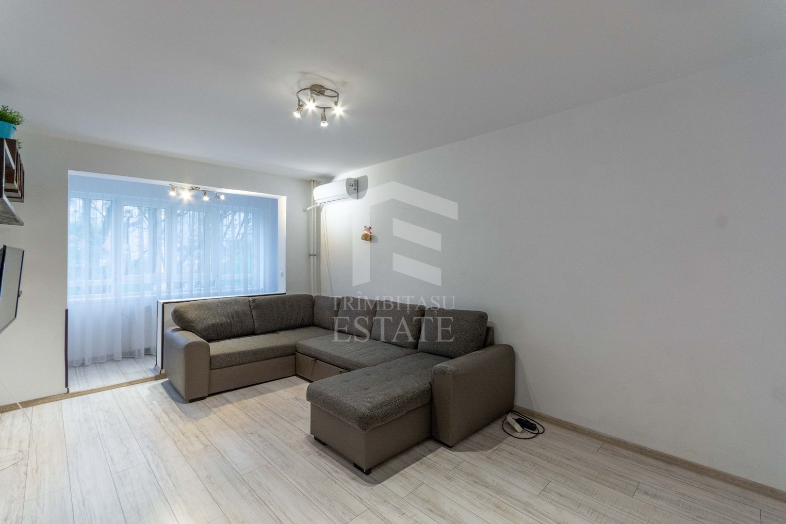 Apartament 2 camere Metrou 1 Decembrie Trapezului Theodor Pallady - Poză 4