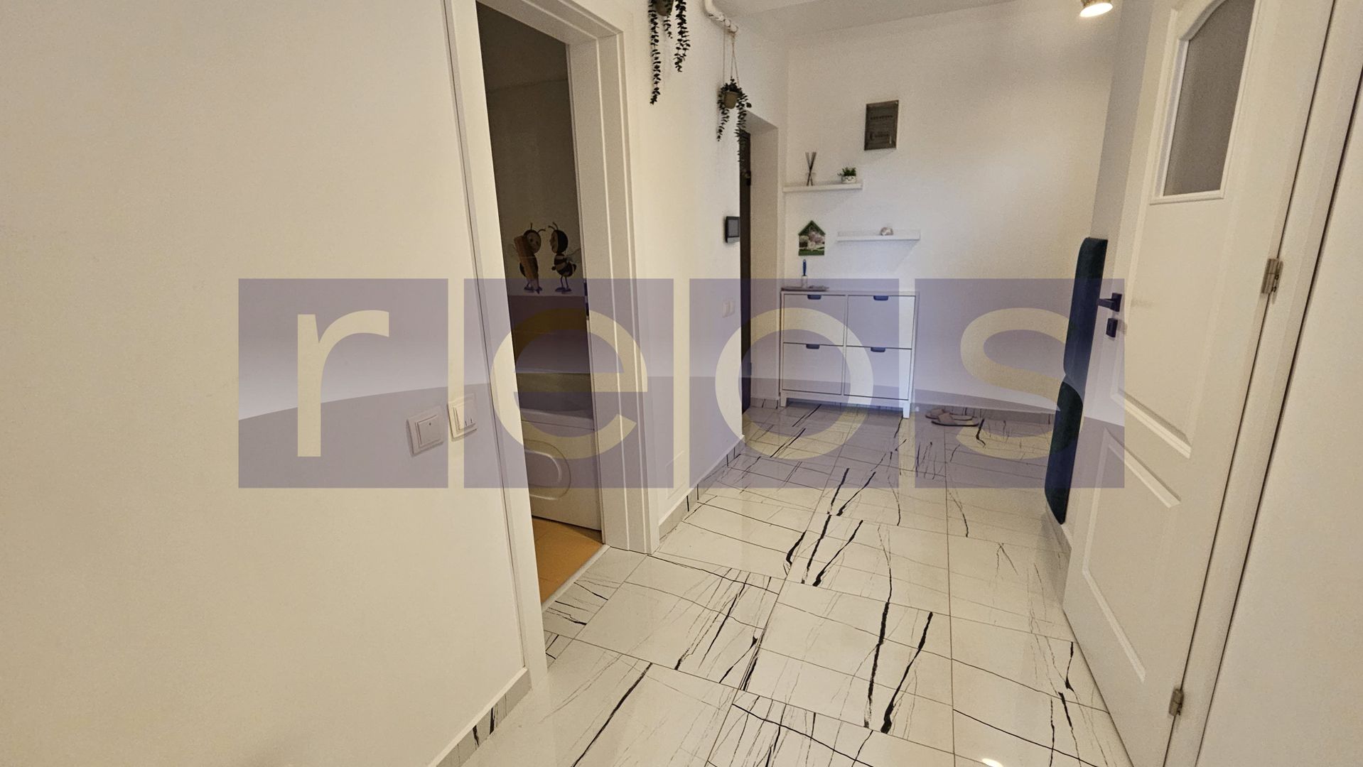 DE VANZARE APARTAMENT 3 CAMERE PRELUNGIREA GHENCEA 91 MP | DECOMANDAT - Poză 12