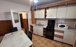 Apartament 2 camere, etaj 3 - zona Cetate - Poză 6
