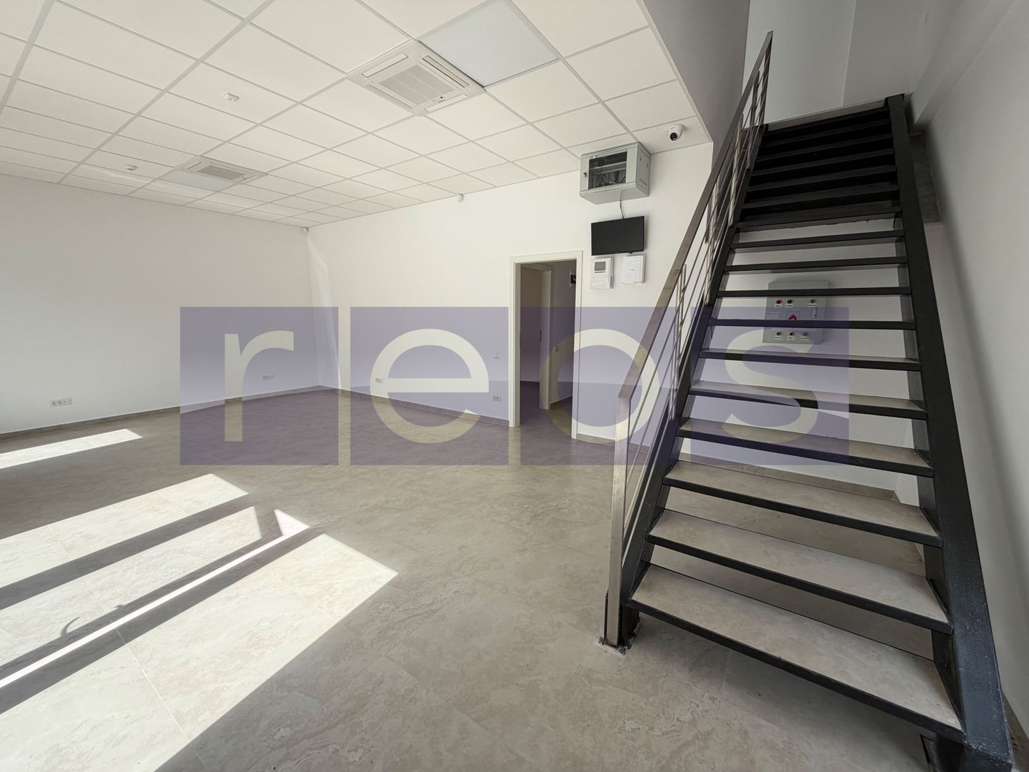 VANZARE HALA INDUSTRIALA CLASA B | 796 MP | BIROURI | CENTURA CHIAJNA - Poză 4