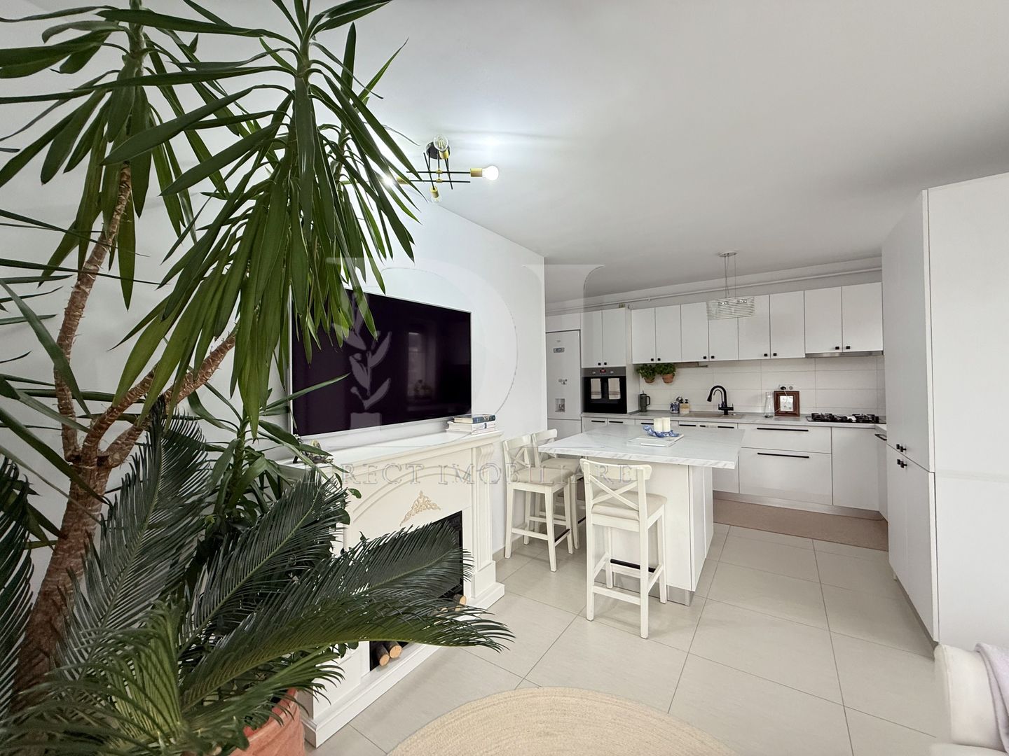 Apartament la cheie / etaj intermediar / Zona Florilor - Poză 15