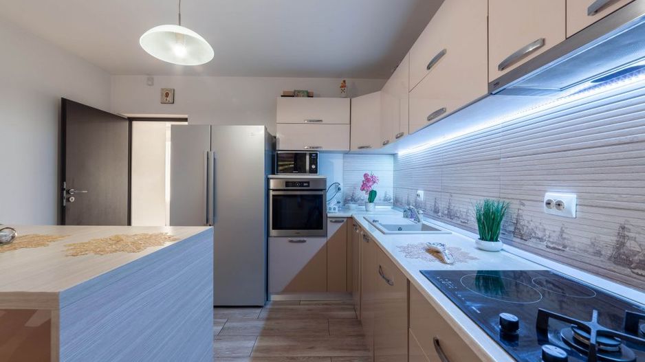 Casa cu 5 camere Stefanesti, Aleea Viilor, AG - Poză 13