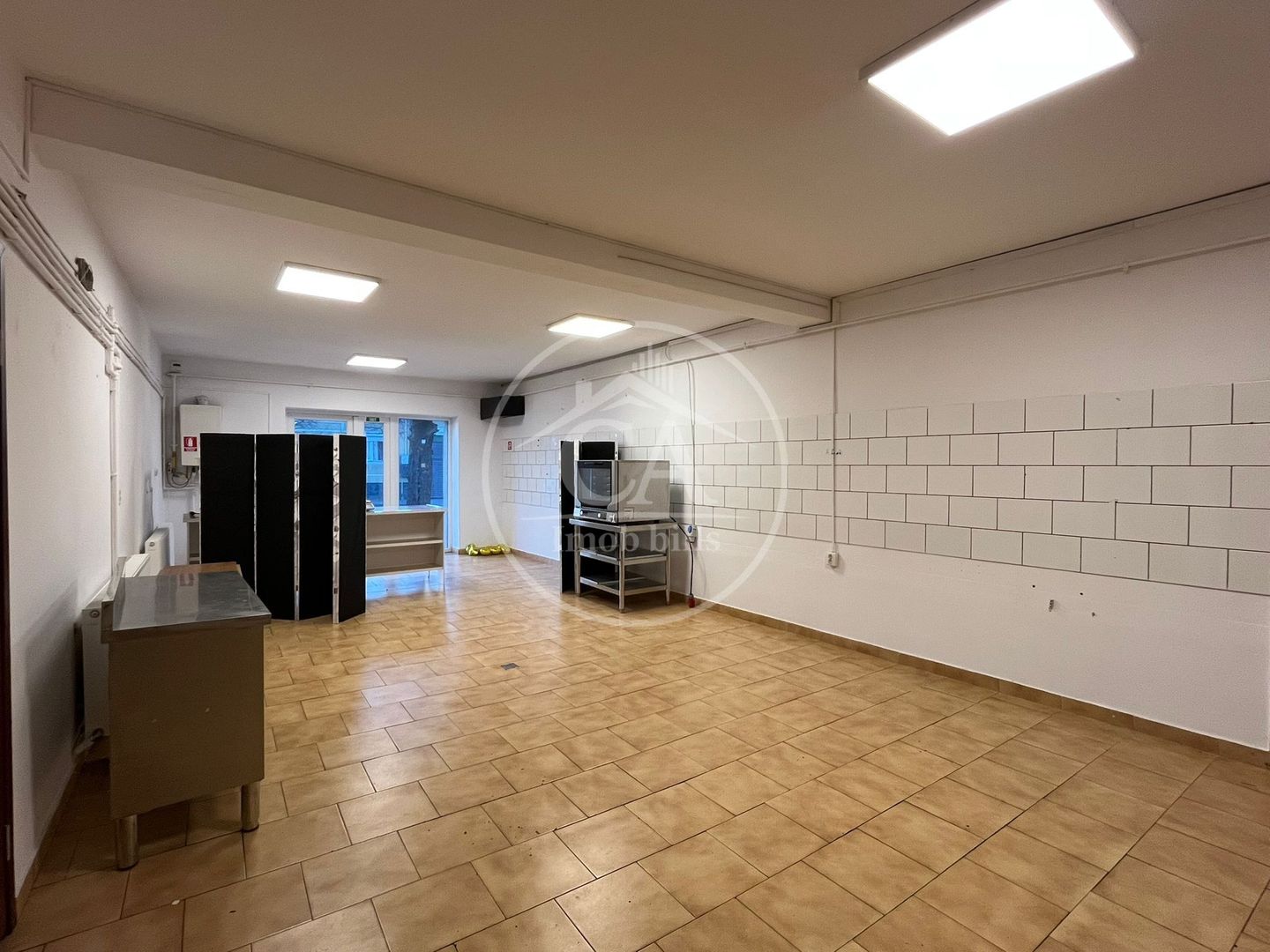 Spațiu comercial de închiriat în zona Velenta, Oradea - Poză 5