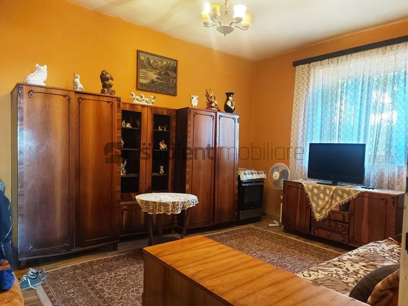 Teren de vanzare str.Colinelor cu casa demolabila - Poză 6