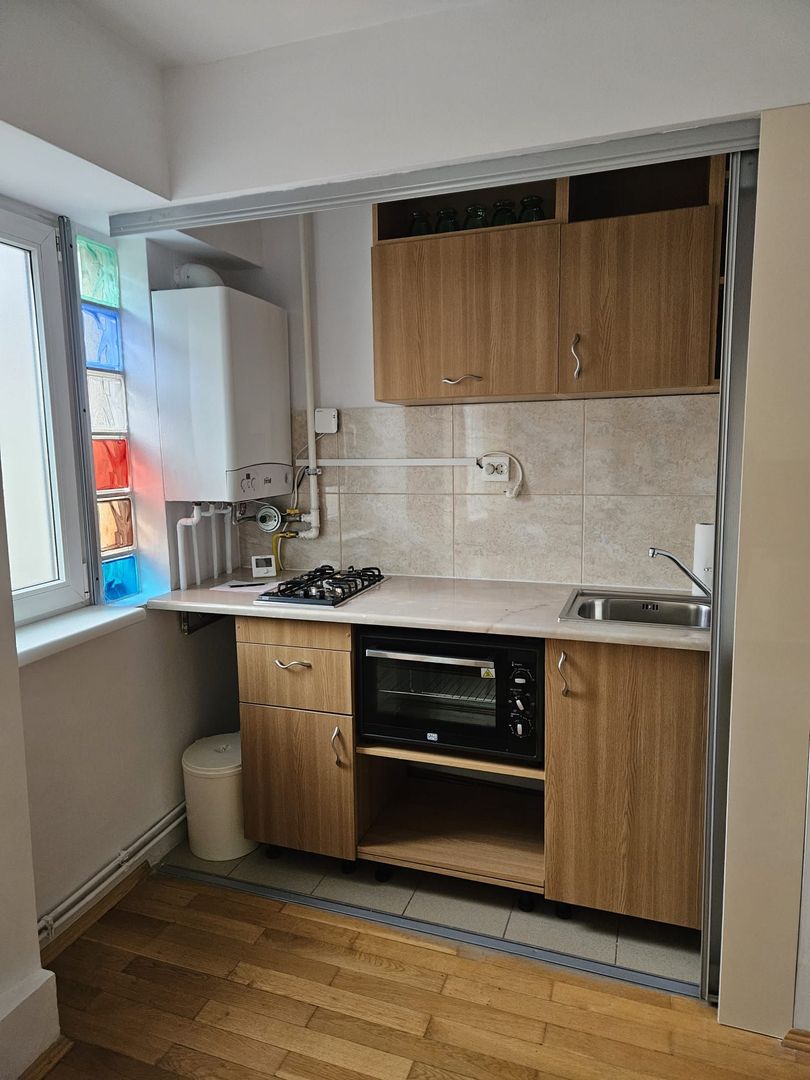 Garsoniera  in zona centrala, la prima închiriere - Poză 7