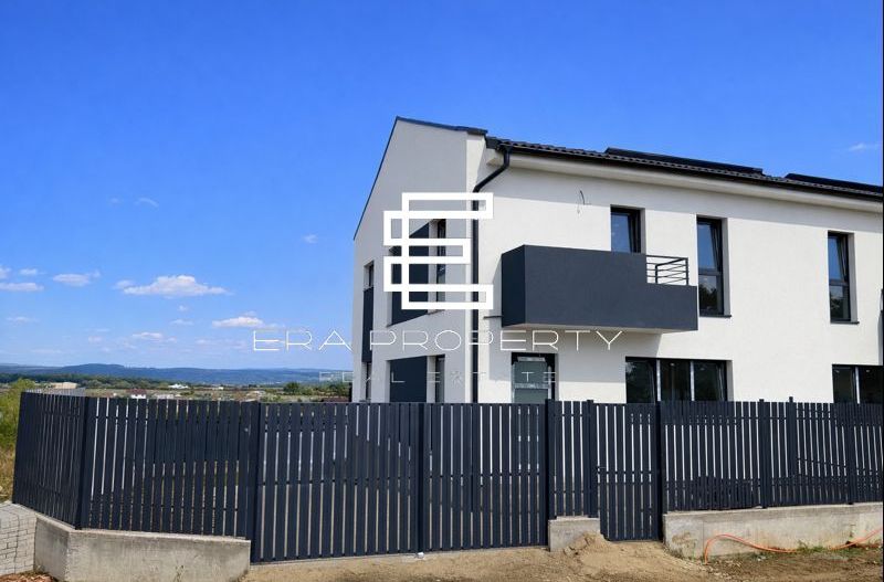 Casă nouă, cu pivniță, pod și 3 dormitoare – situată pe colț - Cisnadie - Poză 1