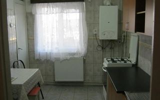 Apartament cu 2 camere de vânzare în Zorilor - Poză 1