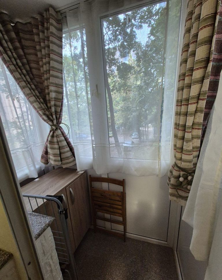 Cameră de inchiriat într-un apartament 2 camere, 3 min metrou Raul Doamnei - Poză 9