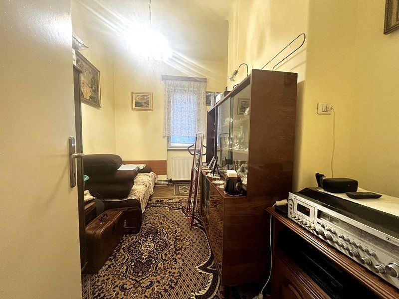 Apartament patrimoniu, 130 mp, cu garaj, et 1, in Piața Victoriei- Primărie - Poză 11