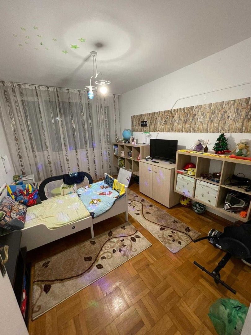 Apartament 3 camere – Bd. Alexandru Obregia. Zona Straduintei. - Poză 6