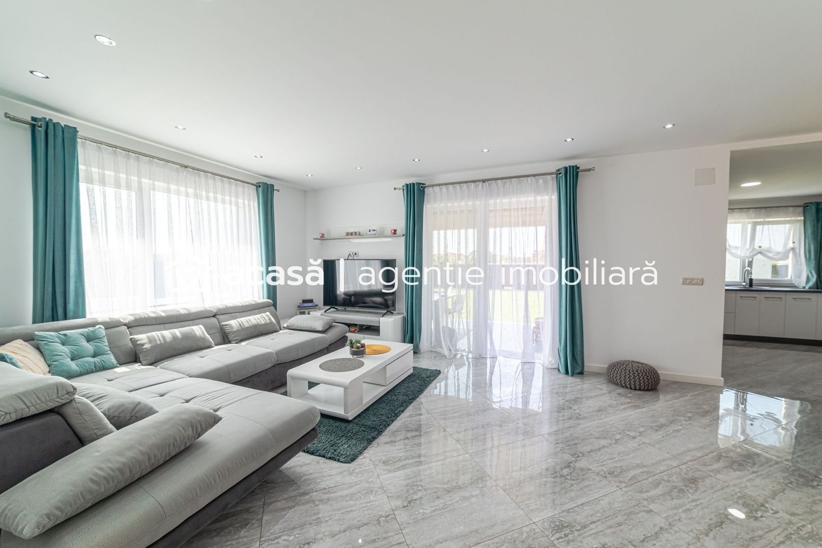 Nou! Casă frumoasă în Sâmbăteni - Poză 6