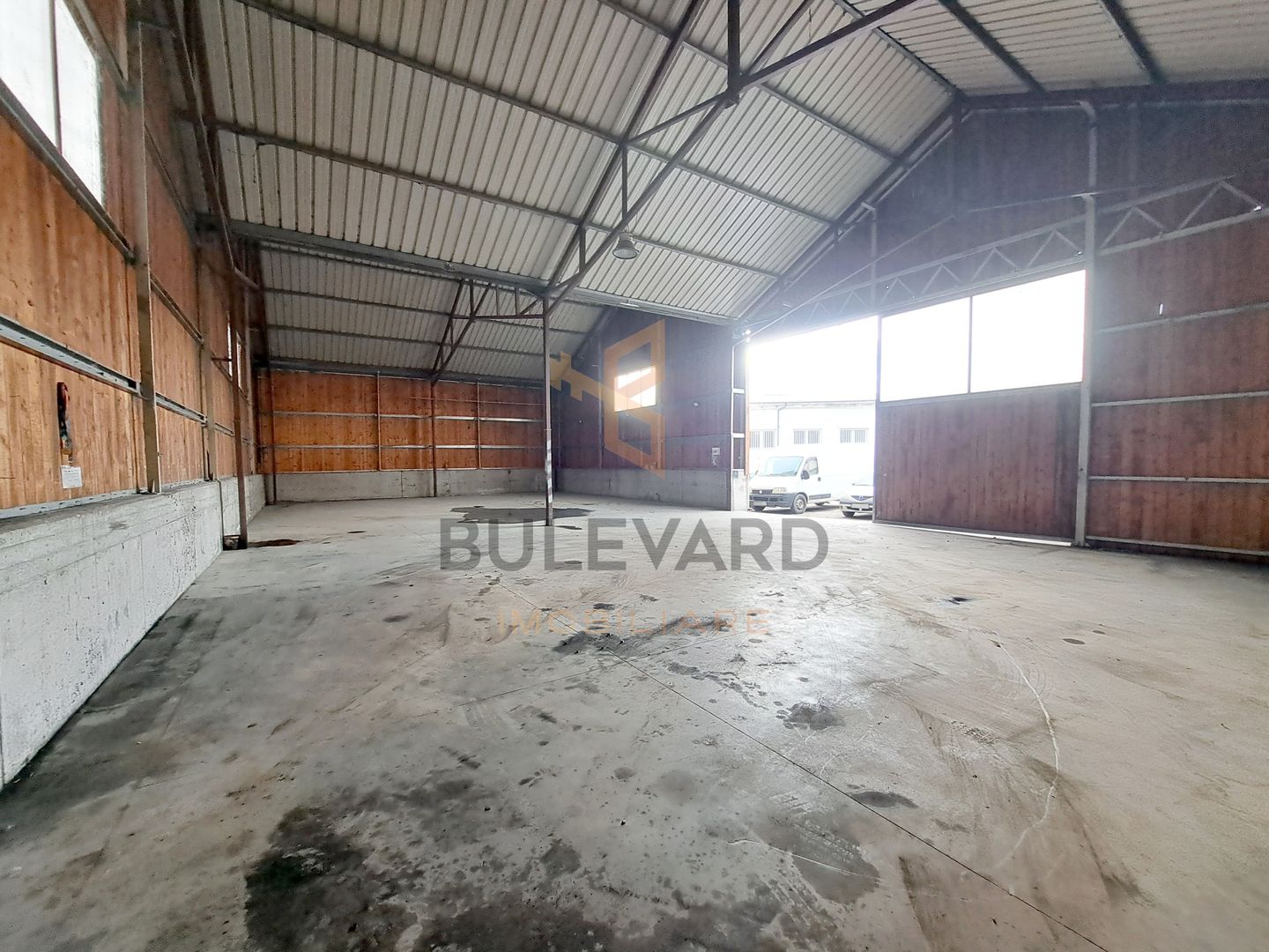 Hala / Spatiu industrial de inchiriat in zona Calea Baciului! - Poză 1