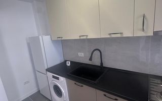 Garsonieră în Popești-Leordeni, Mobilată si utilată,piscina,metrou Berceni - Poză 7