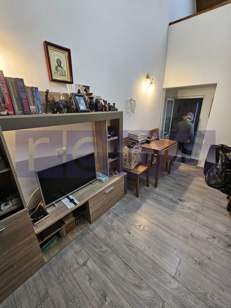 VANZARE GARSONIERA | ICOANEI | MANSARDA | MOBILATA SI UTILATA |  23 MP - Poză 8