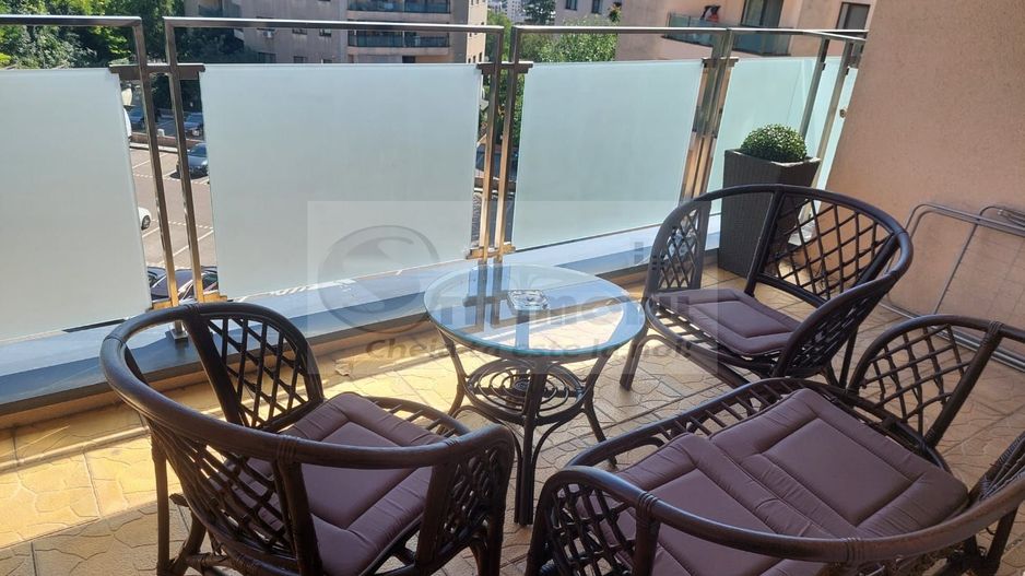 Apartament 2 camere,loc de parcare  Copou Bellevue 450 €/luna - Poză 2