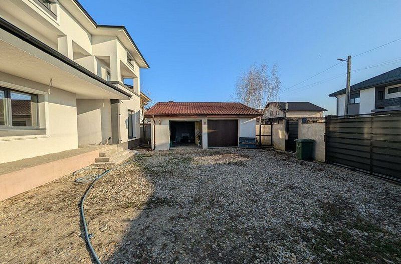 Casă Spațioasă 242 mp Utili și 600 mp Teren – Dragomirești-Deal - Poză 5
