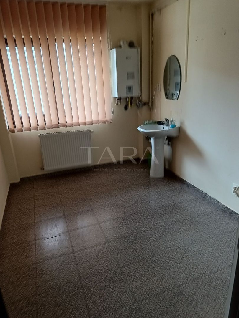 Apartament de vânzare, zona Subcetate, parcare inclusă. - Poză 1