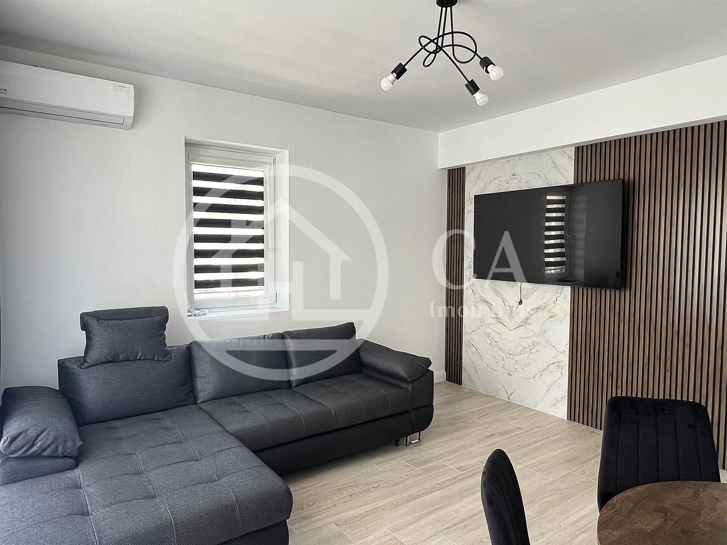 Apartament cu 3 camere de inchiriat in Prima Arena Oradea - Poză 2