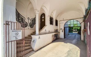 Apartament parter Piața Romană | 5 camere | Curte | 8 Locuri de Parcare - Poză 1