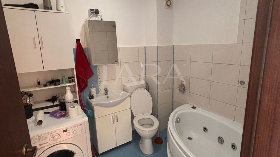 Apartament la mansardă, spațios și luminos. - Poză 5