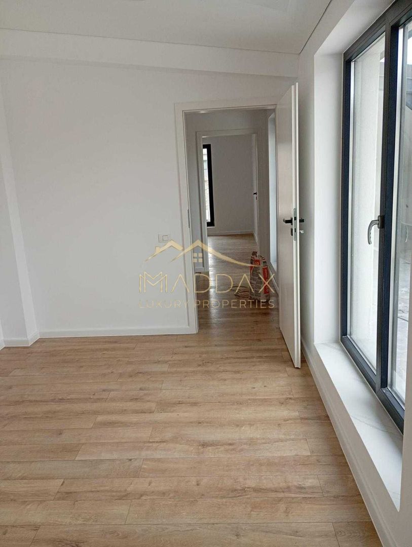 Sediul Ideal de Firmă: Duplex 4 Camere | 4 Terase Mari (70mp)| Parcare| Crângasi - Poză 3