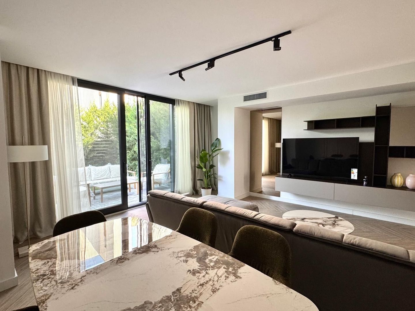 CASA LUX  inchiriat Pipera Dragoș Vodă Finisaje premium design modern - Poză 10