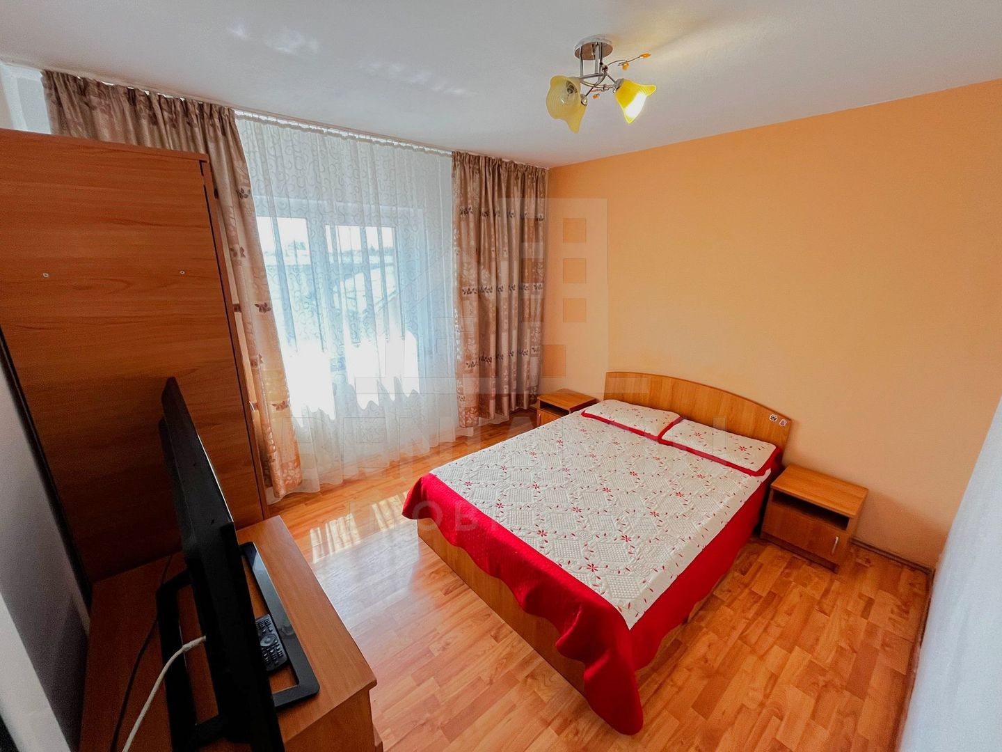 Apartament-2 Camere-Decomandat-Etajul 2-Mobilat-Utilat-CV9-Catedrala - Poză 2