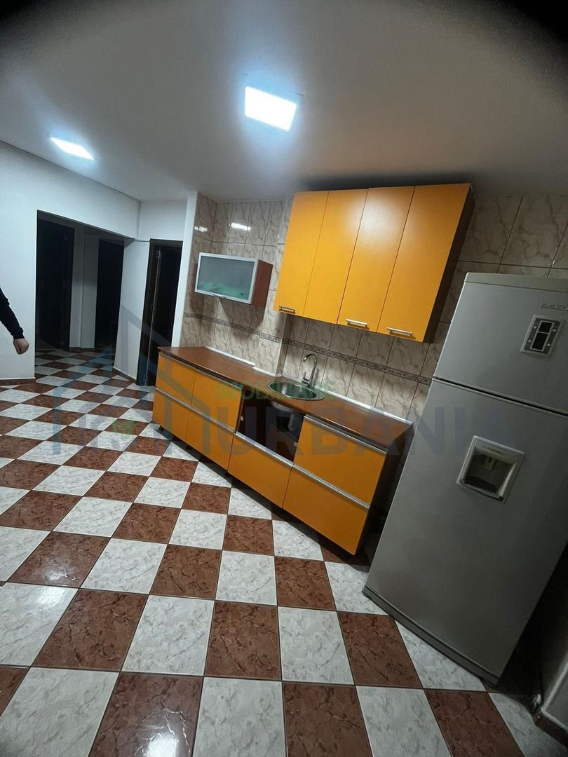 3 camere - apartament spre inchiriere - Poză 7