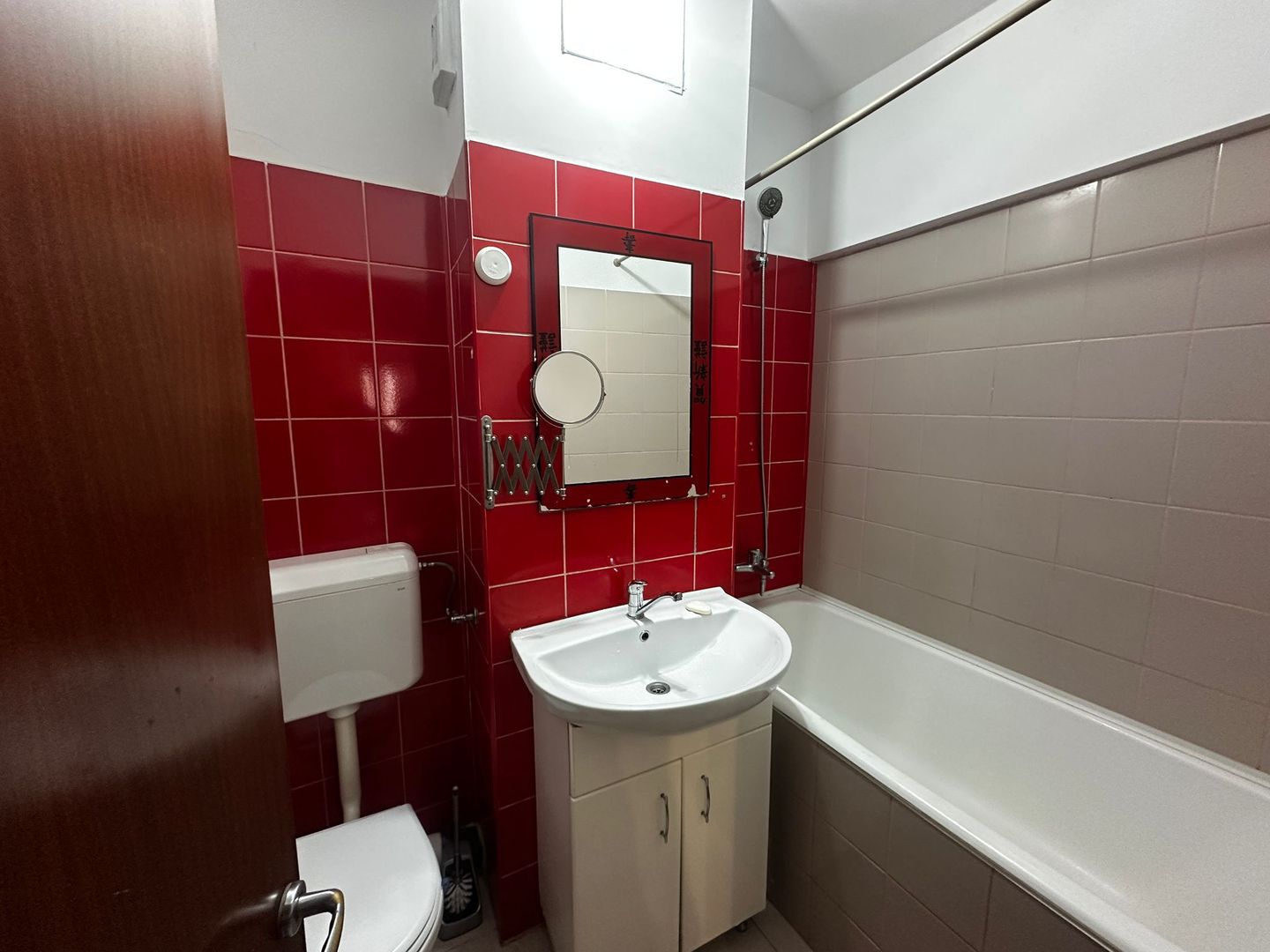 Apartament 3 camere, etaj 2, balcon închis, mobilat complet, Pantelimon - Poză 10