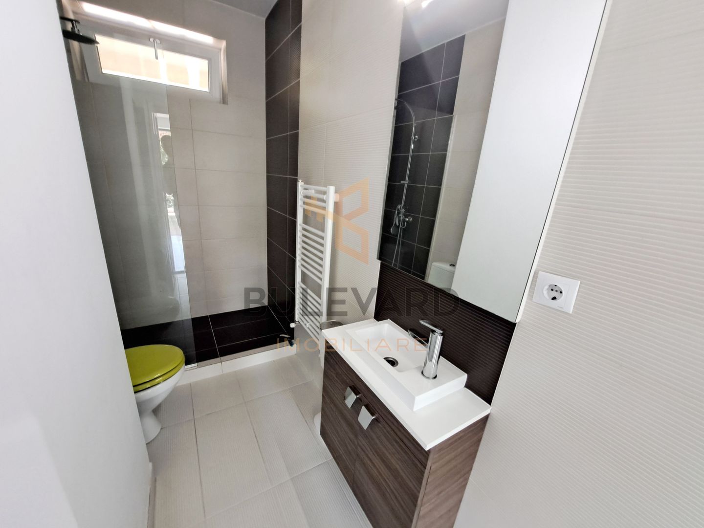 Casa tip dulplex 120 mp + 80 mp terase + garaj, zona Liceu Waldorf - Poză 9