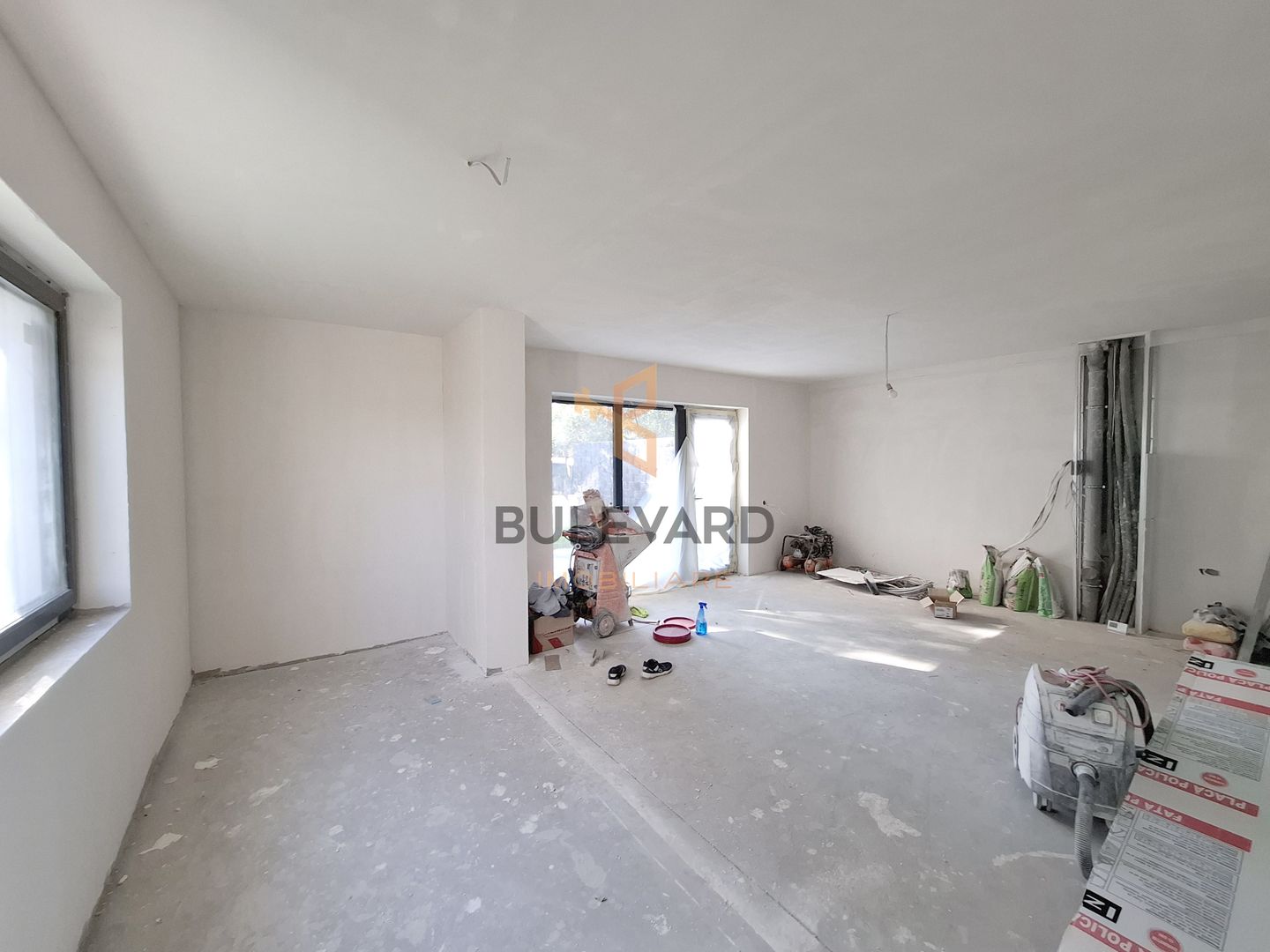 Casa tip duplex, curte libera 200 mp, in cartier Europa! - Poză 8