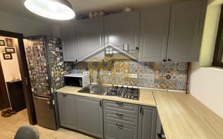 Apartament cu 3 camer, semidecomandat, in cartierul Rovine - Poză 8