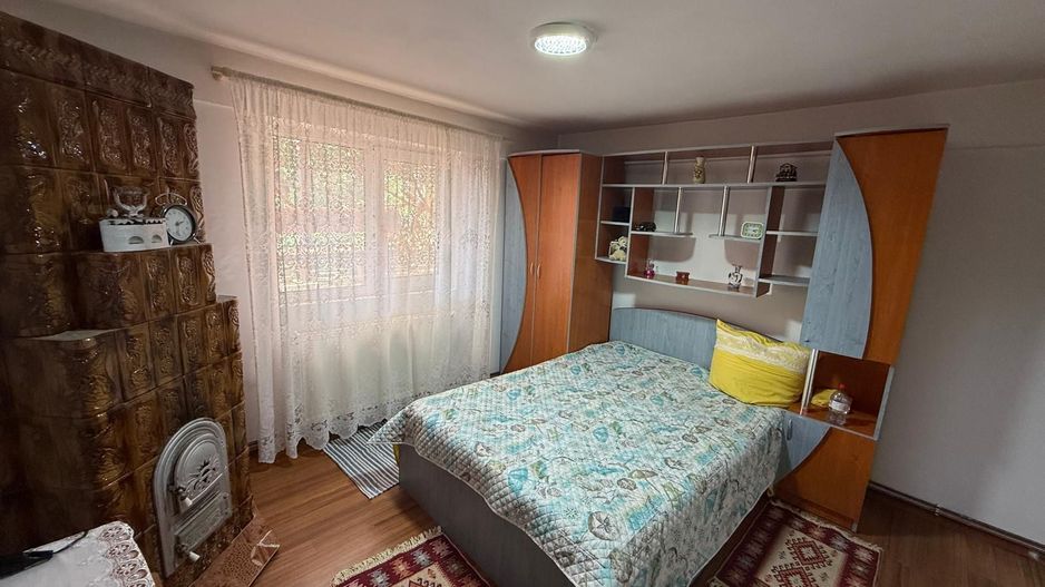 Vila S+P+1,+ garaj inchis + terasa si teren intravilan 6300 mp - Poză 27