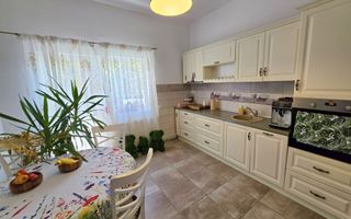 1/2 Duplex mobilat, utilat, 3 camere, 323 mp teren, Cetate, zona Schit - Poză 9