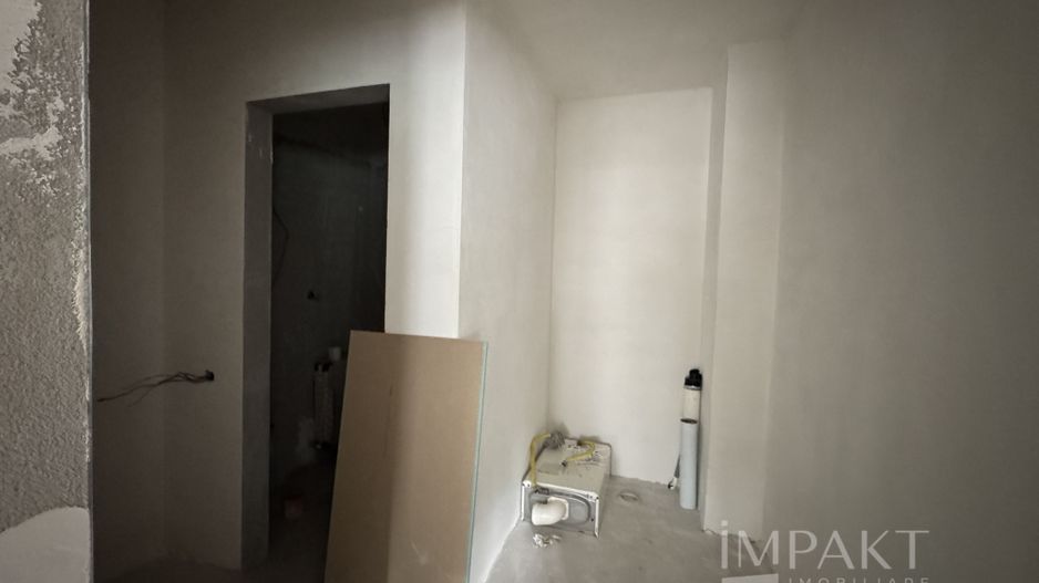 Spatiu comercial de 62 m2 cu terasa de 52 m2 in Borhanci - Poză 5