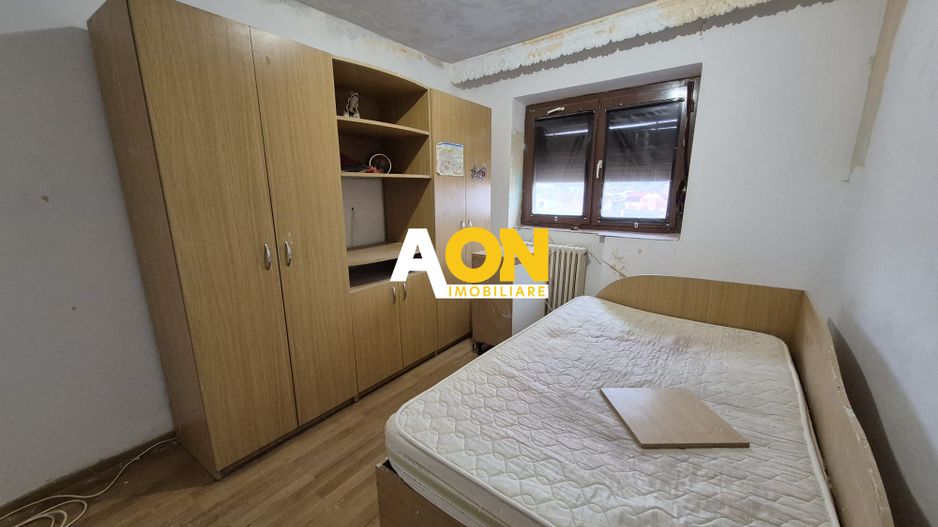 Apartament 3 camere, Decomandat, 69 mp, Zona Cetate - Poză 11
