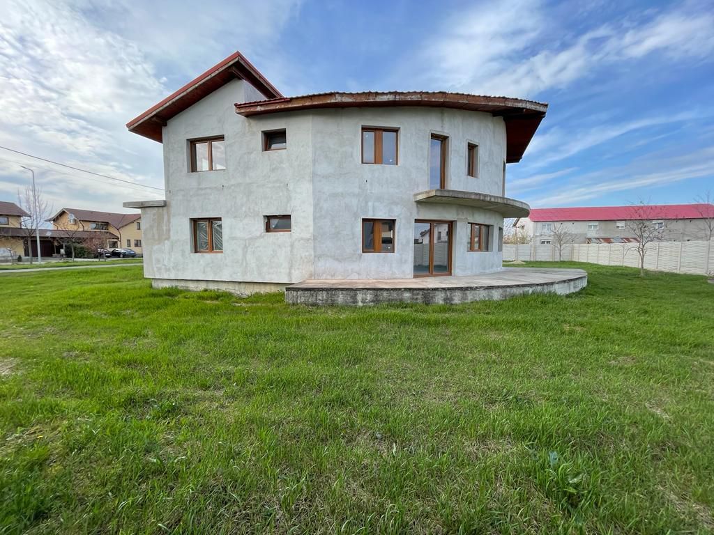 Casă individuală cu 5 camere în Vladimirescu - Poză 14