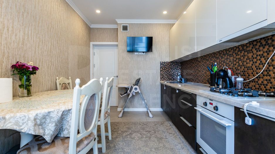 Vânzare, apartament, 2 camere, str. Milano, sectorul Buiucani - Poză 4