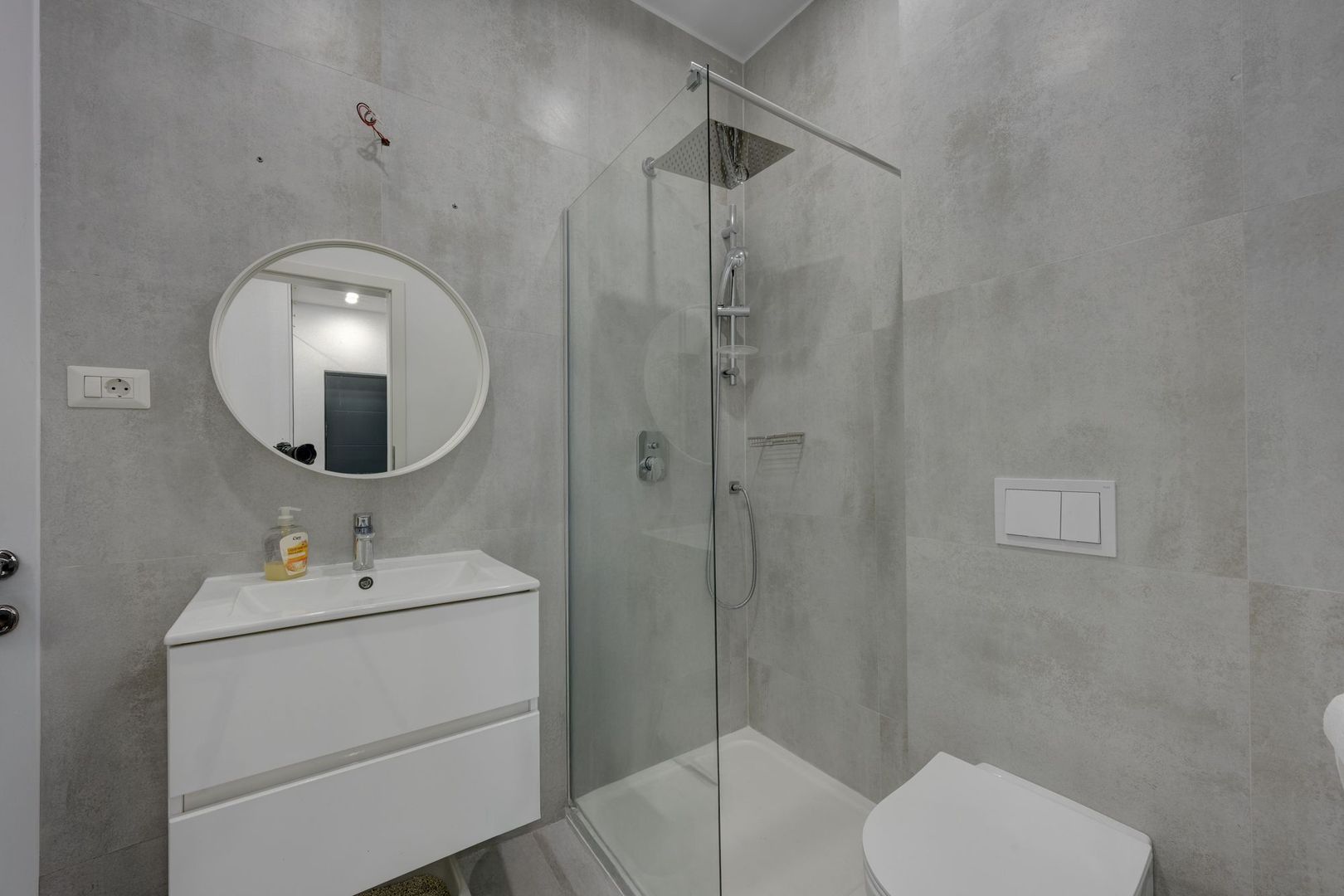 Vila parter mobilata si utilata Tunari - Poză 9