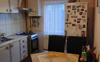 Apartament 2 camere cu 2 balcoane și pod – zona Torontalului - Poză 4